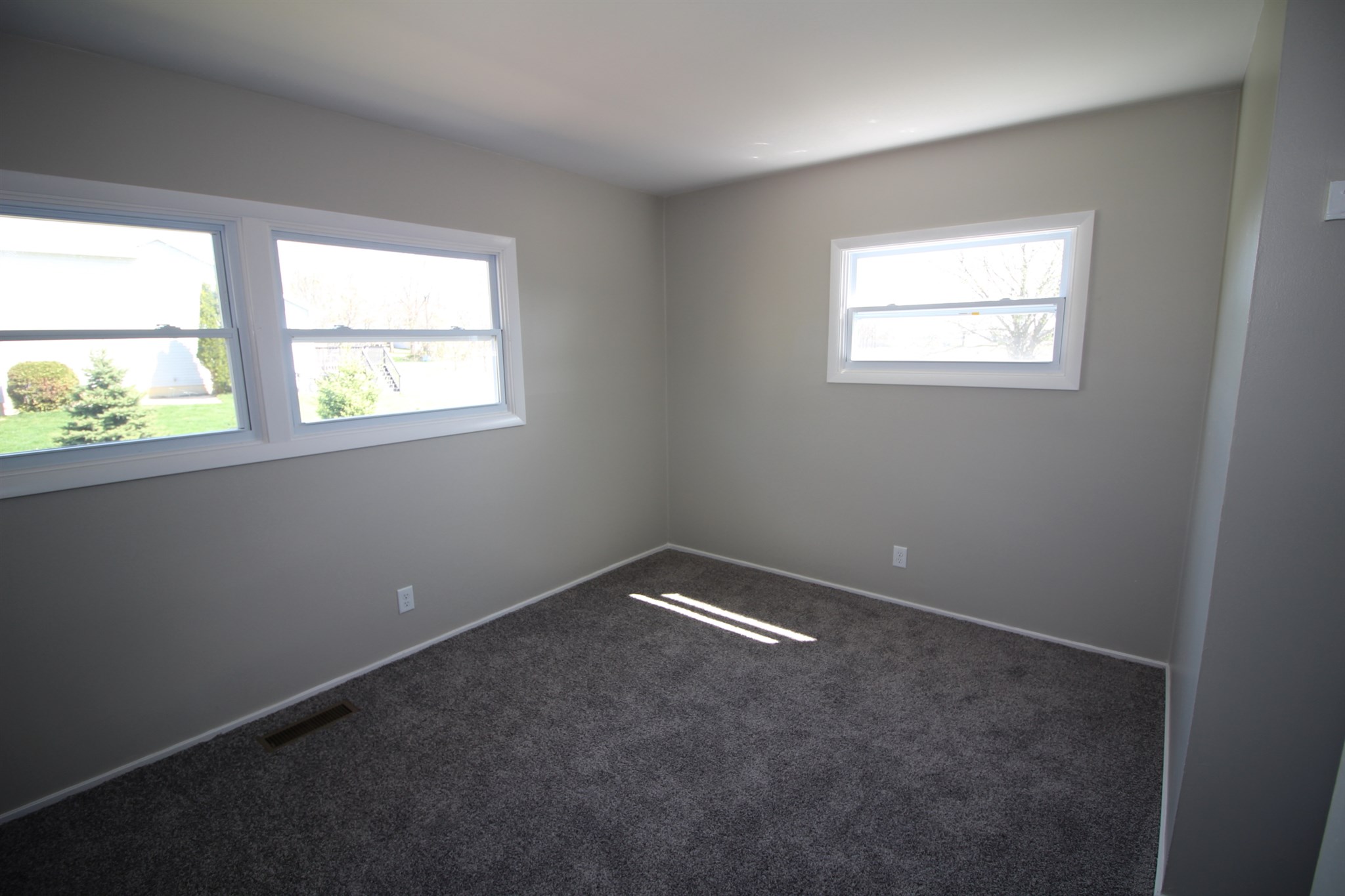 11712 Stopher Road Harlan, IN 46743 - Photo 13 of 23