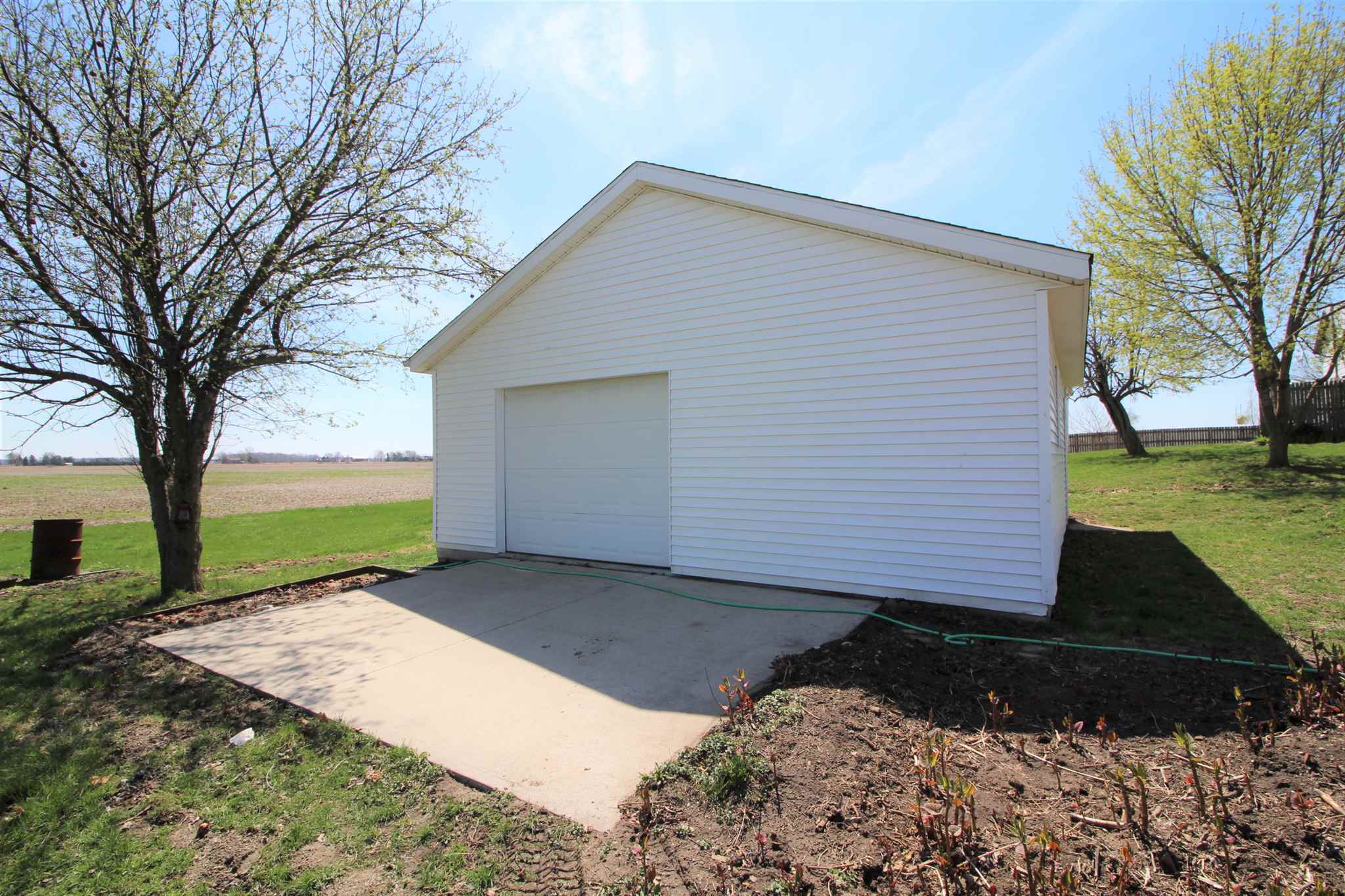11712 Stopher Road Harlan, IN 46743 - Photo 3 of 23