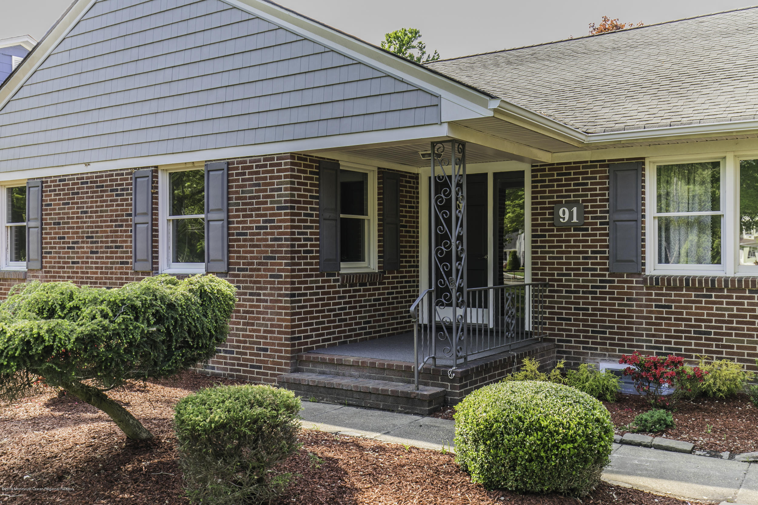 91 Dutch Lane Road Freehold, NJ 07728 - Photo 4 of 30 Dutch_3