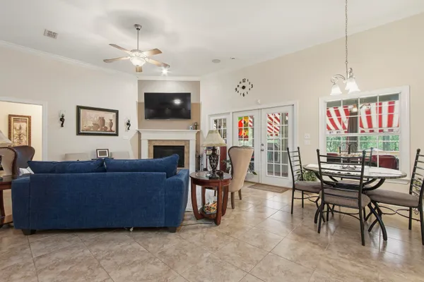 $628,500 | 158 Whispering Way, Freeport, FL 32439