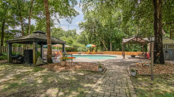 $628,500 | 158 Whispering Way, Freeport, FL 32439