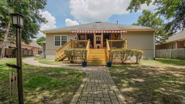 $628,500 | 158 Whispering Way, Freeport, FL 32439