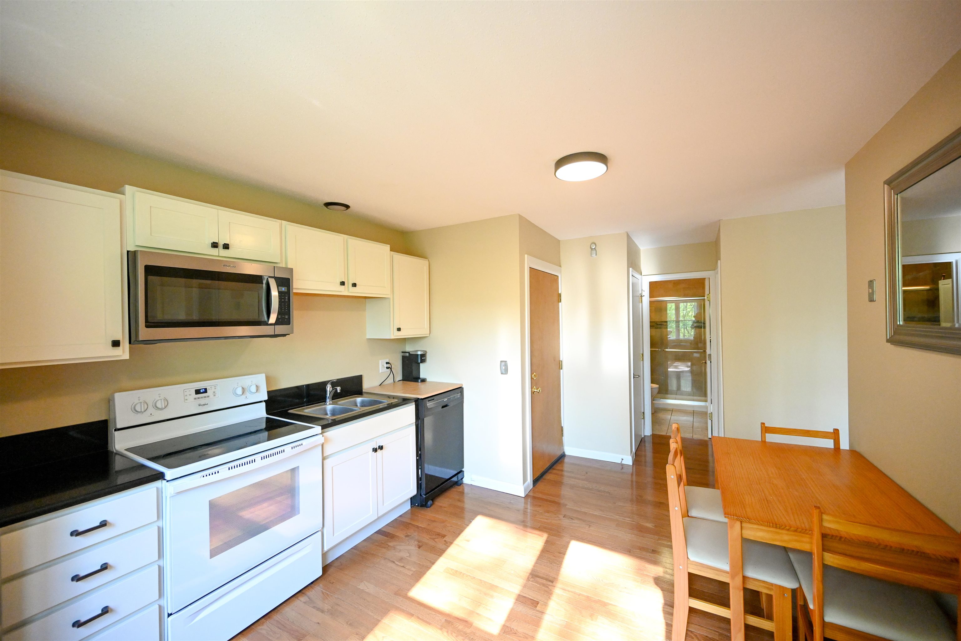 75 The Commons, Unit 10 Moretown, VT 05660 - Photo 7 of 18