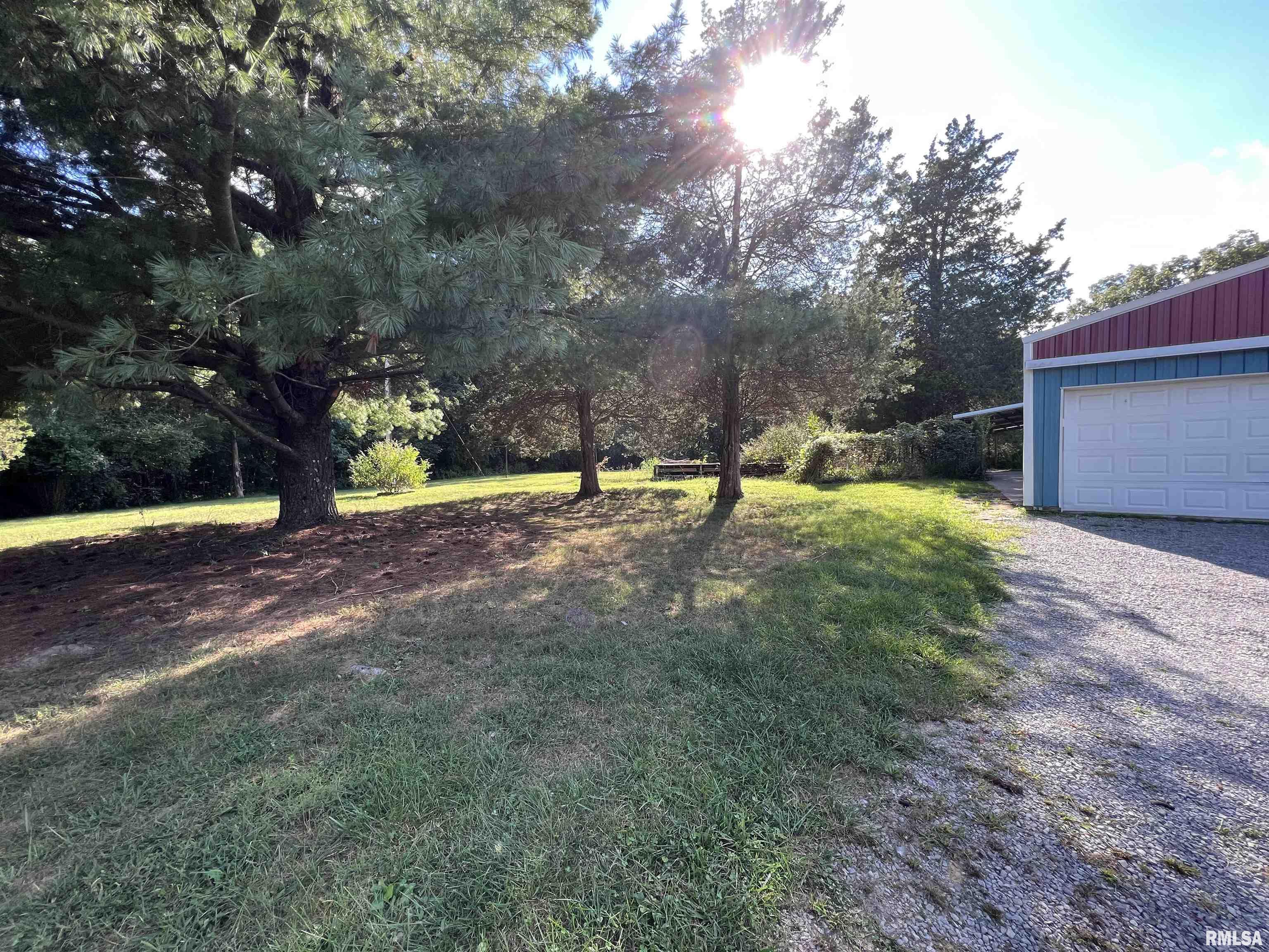 349 McKinney Chapel Road Marion, IL 62959 - Photo 5 of 26