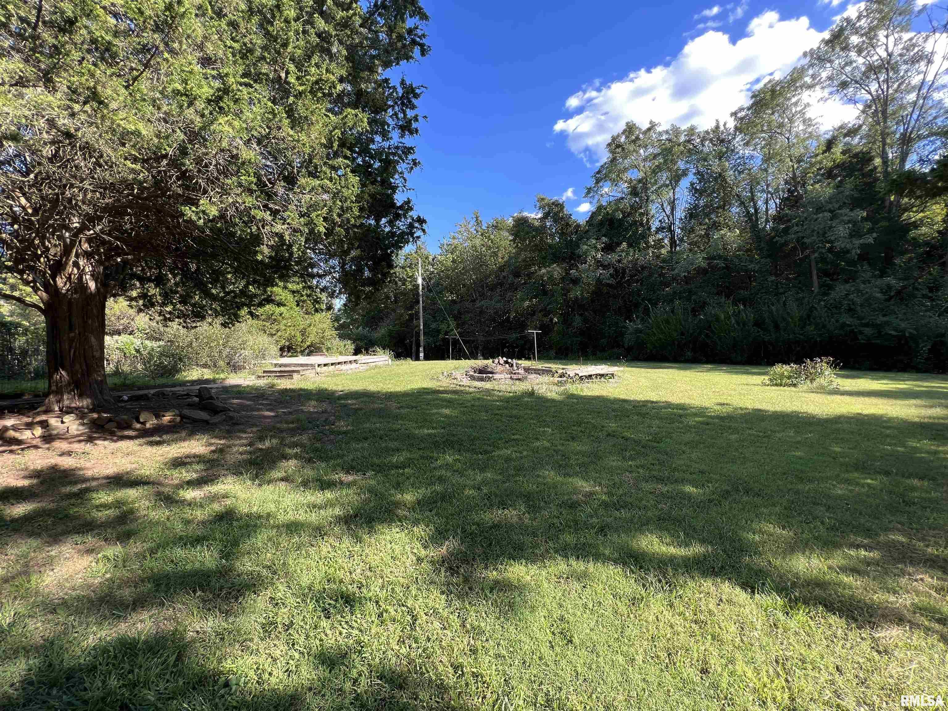 349 McKinney Chapel Road Marion, IL 62959 - Photo 8 of 26