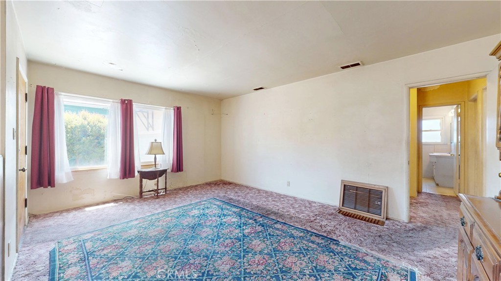 10515 Tujunga Canyon Boulevard Tujunga, CA 91042 - Photo 11 of 35 Living Room from dining area