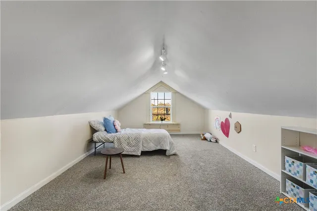 $140,000 | 1002 East Commercial Street, Victoria, TX 77901