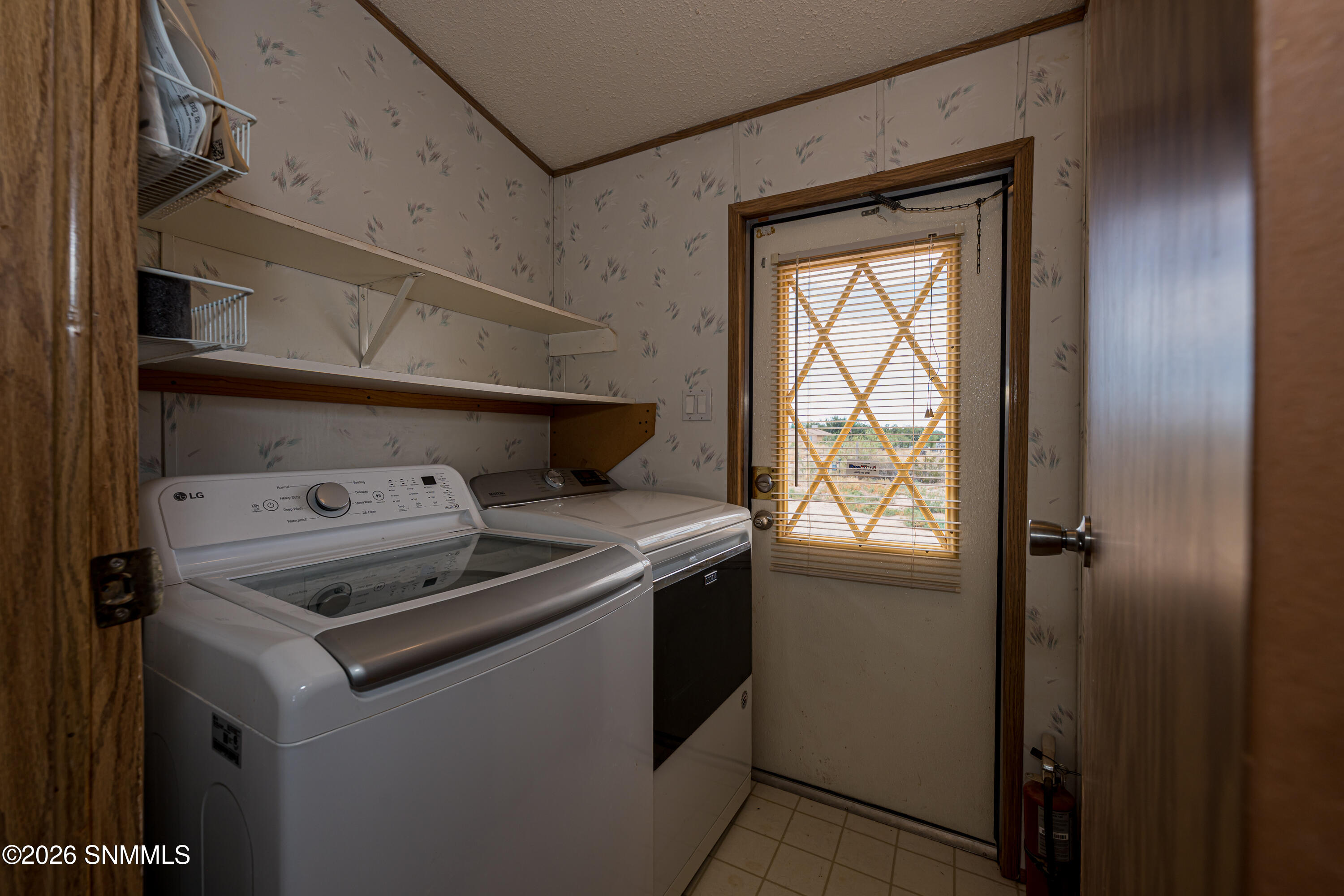 102 Desert Road Tularosa, NM 88352 - Photo 25 of 40 Z63_9518