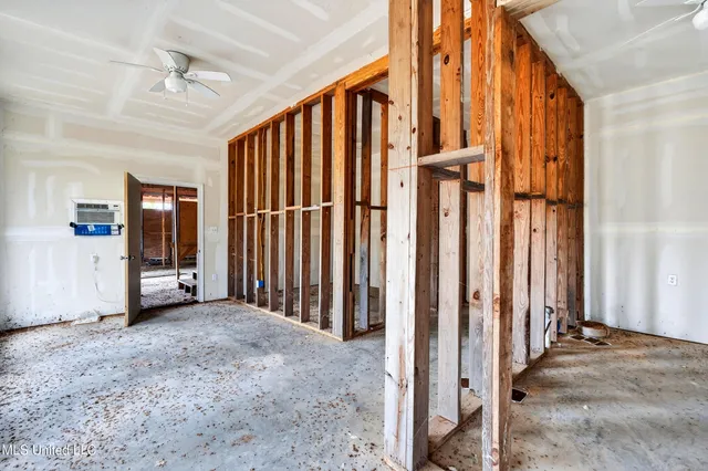 $189,900 | 26 Fox Run North, Carriere, MS 39426