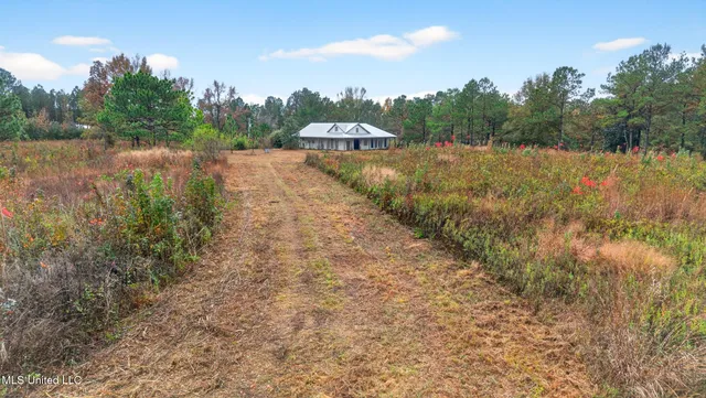 $189,900 | 26 Fox Run North, Carriere, MS 39426