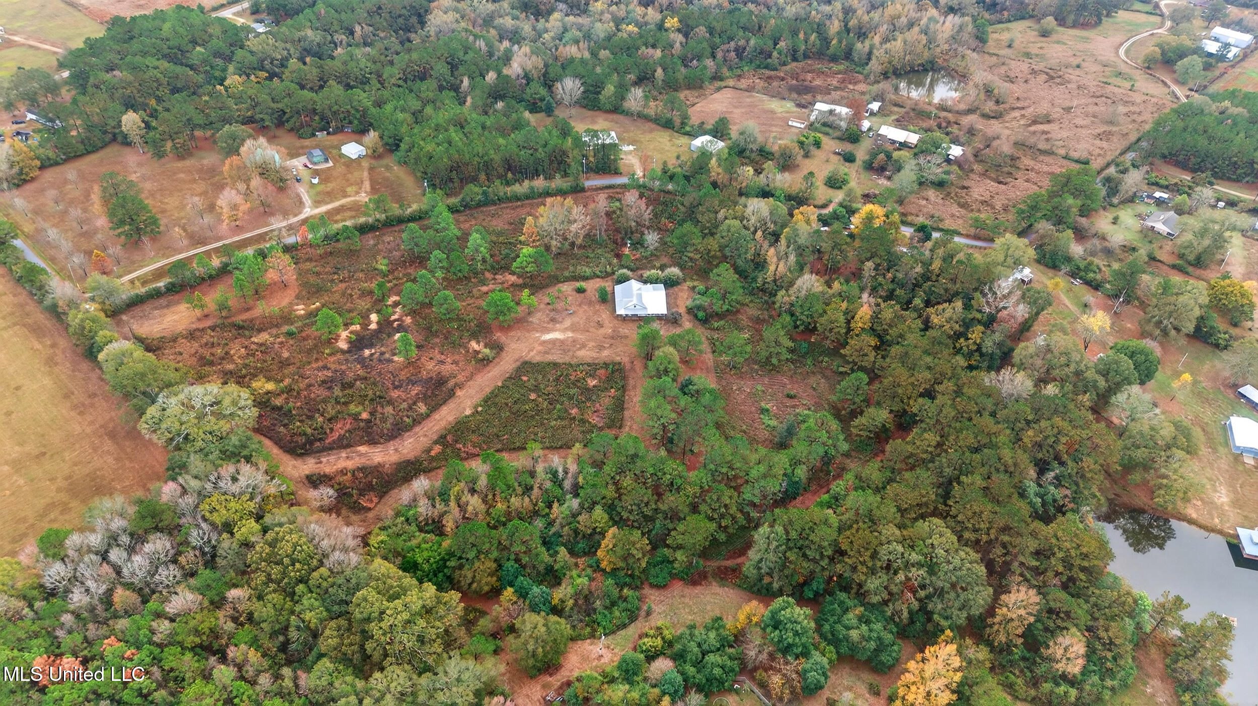 26 Fox Run North Carriere, MS 39426 - Photo 10 of 21 8_dji_20251121102307_0270_d