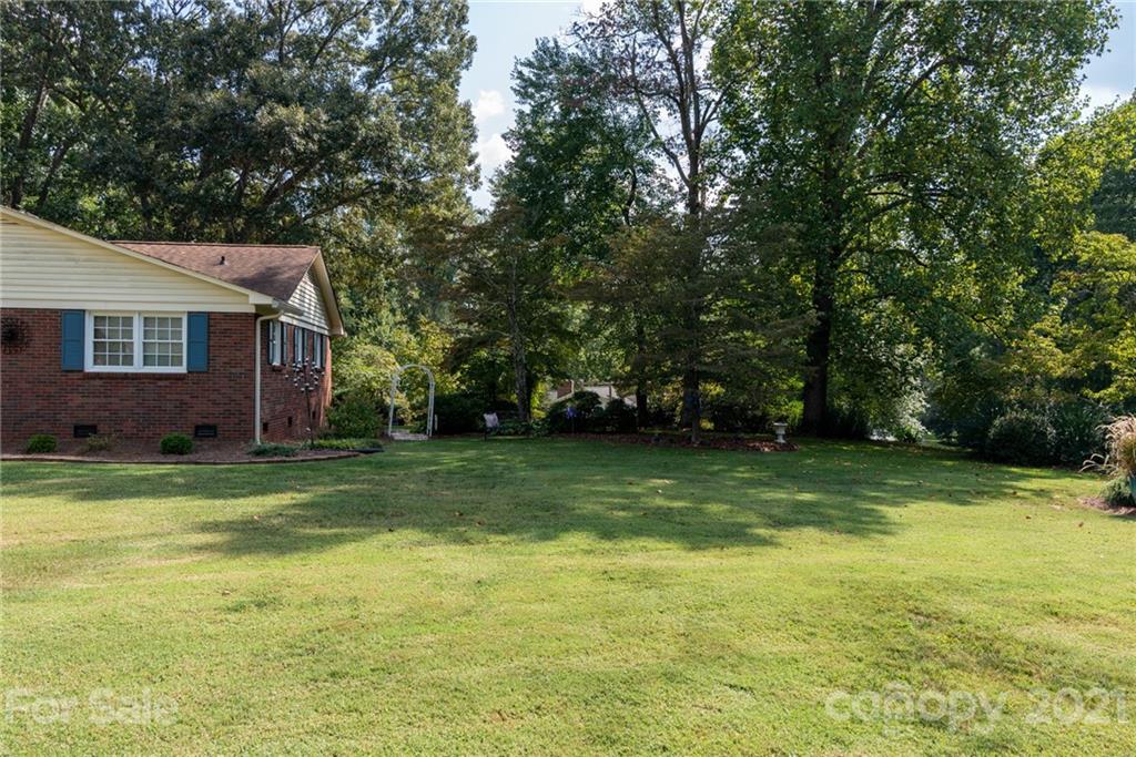 2229 Heavner Road Lincolnton, NC 28092 - Photo 3 of 22 Gallery Image 3