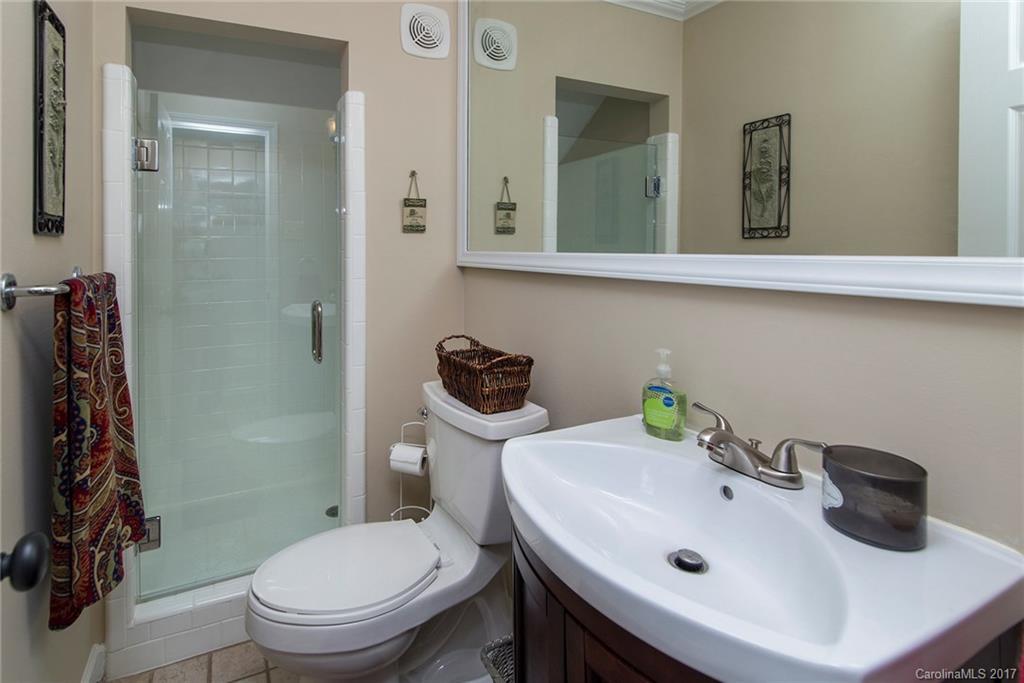 3136 Spring Valley Road Charlotte, NC 28210 - Photo 17 of 23 Gallery Image 17