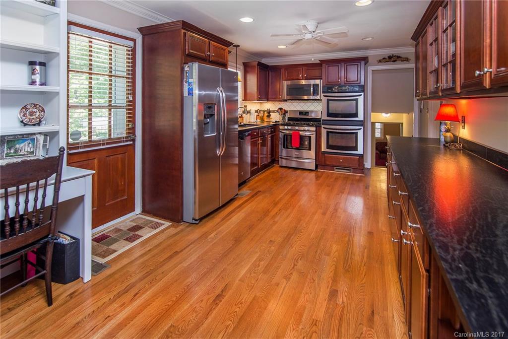 3136 Spring Valley Road Charlotte, NC 28210 - Photo 8 of 23 Gallery Image 8