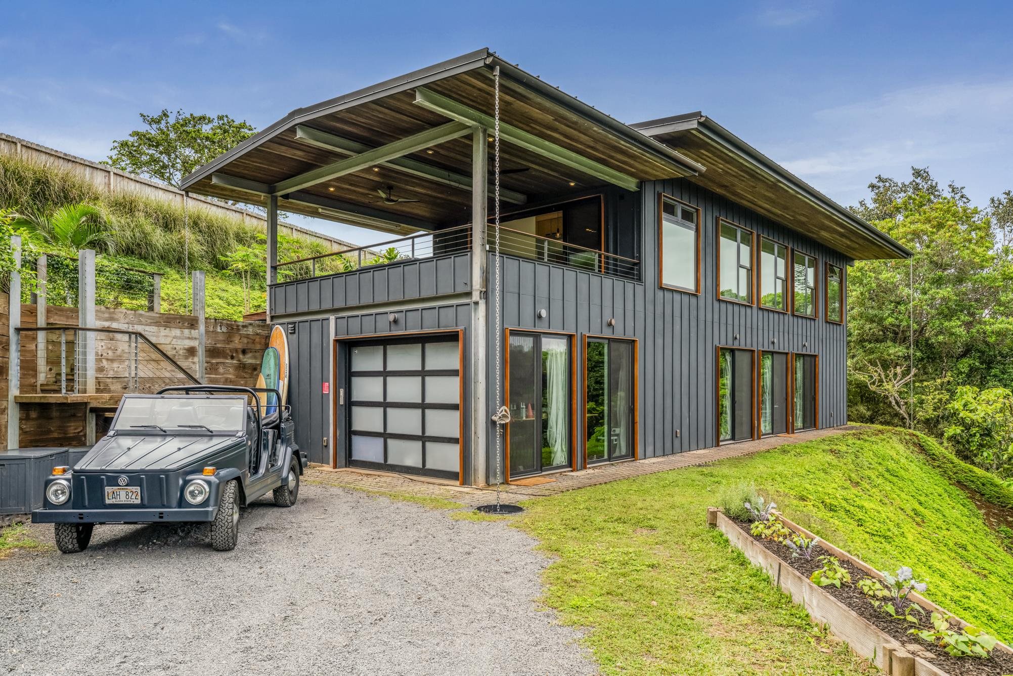 3127 Ua Noe Place, Unit B Haiku, HI 96708 - Photo 2 of 49