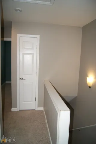 a view of utility room