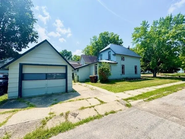 $129,000 | 730 North River Avenue, Alma, MI 48801