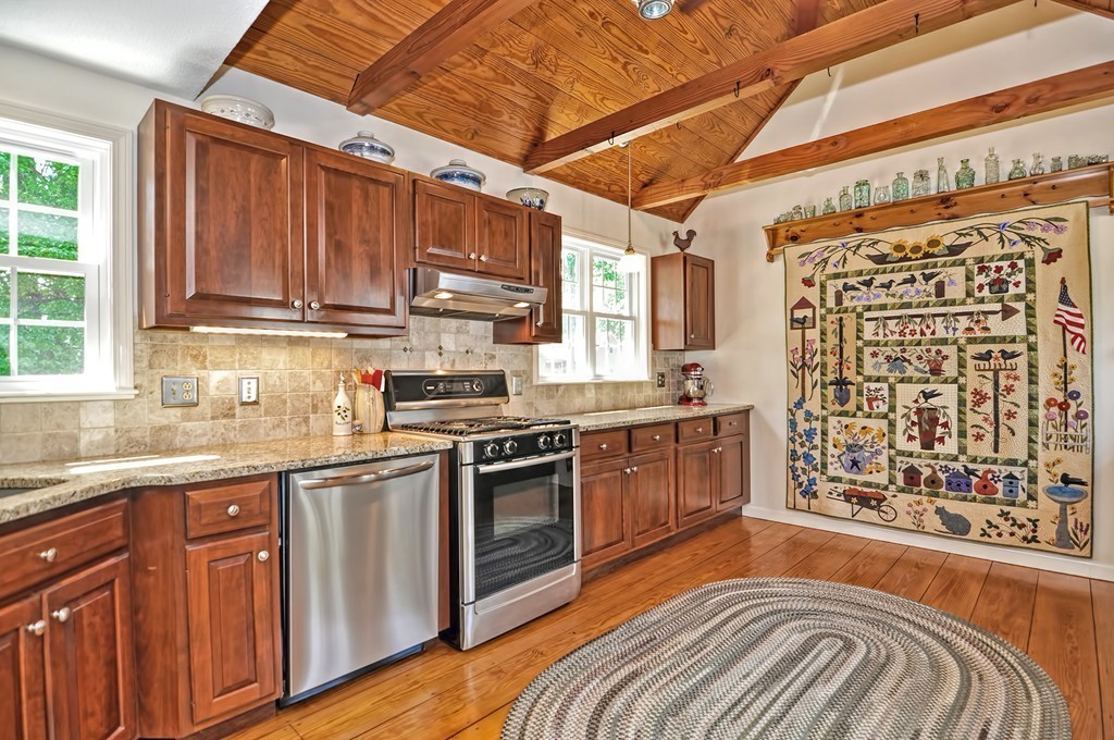 3 Elizabeth Road Milford, MA 01757 - Photo 6 of 30 Gallery Image 6