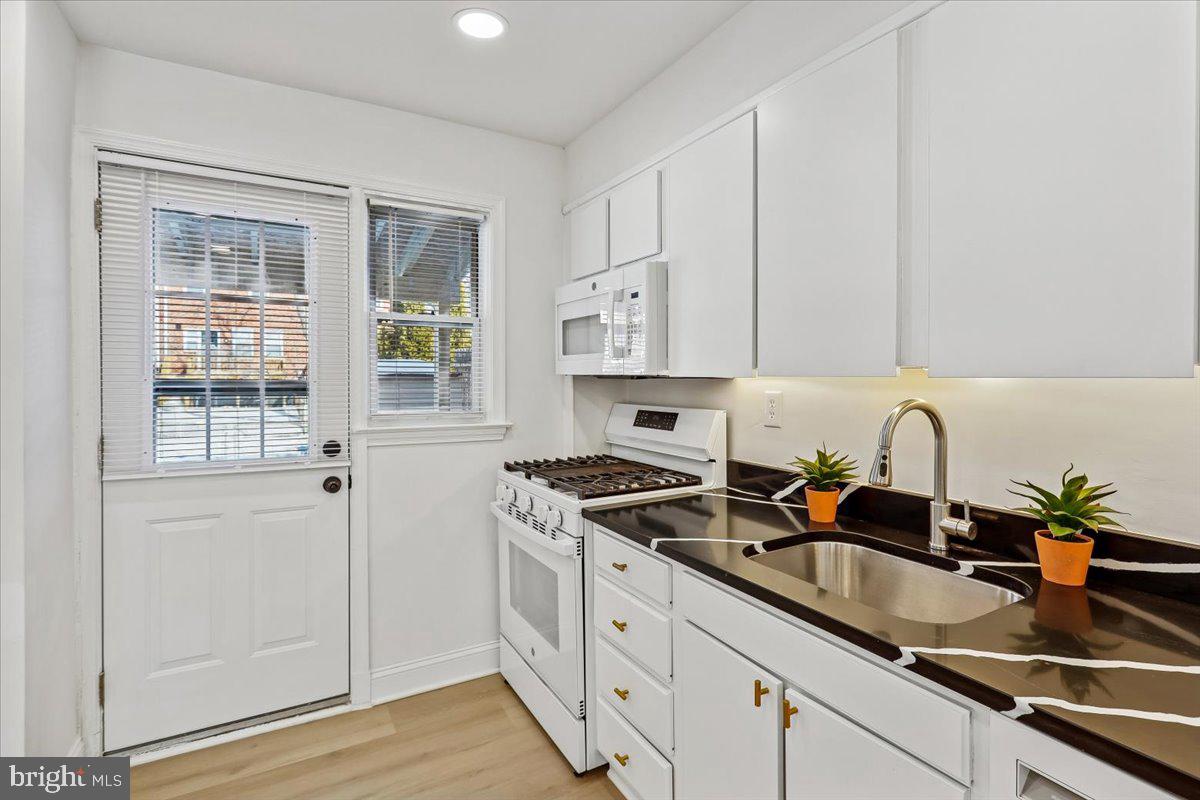 1612 Hardwick Road Baltimore, MD 21286 - Photo 7 of 21