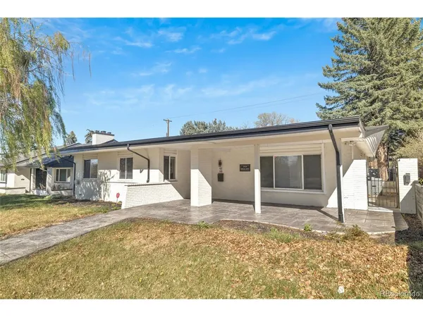 $975,000 | 2930 North Monaco Parkway, Denver, CO 80207