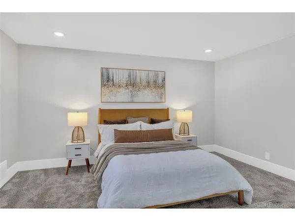 $975,000 | 2930 North Monaco Parkway, Denver, CO 80207