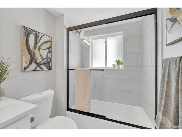 $975,000 | 2930 North Monaco Parkway, Denver, CO 80207