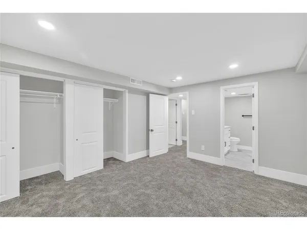 $975,000 | 2930 North Monaco Parkway, Denver, CO 80207
