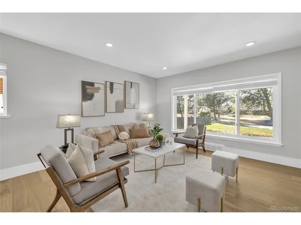 $975,000 | 2930 North Monaco Parkway, Denver, CO 80207