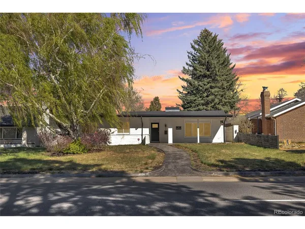 $975,000 | 2930 North Monaco Parkway, Denver, CO 80207