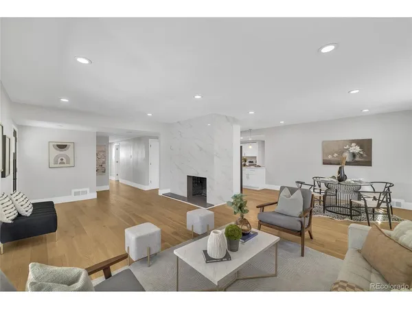 $975,000 | 2930 North Monaco Parkway, Denver, CO 80207