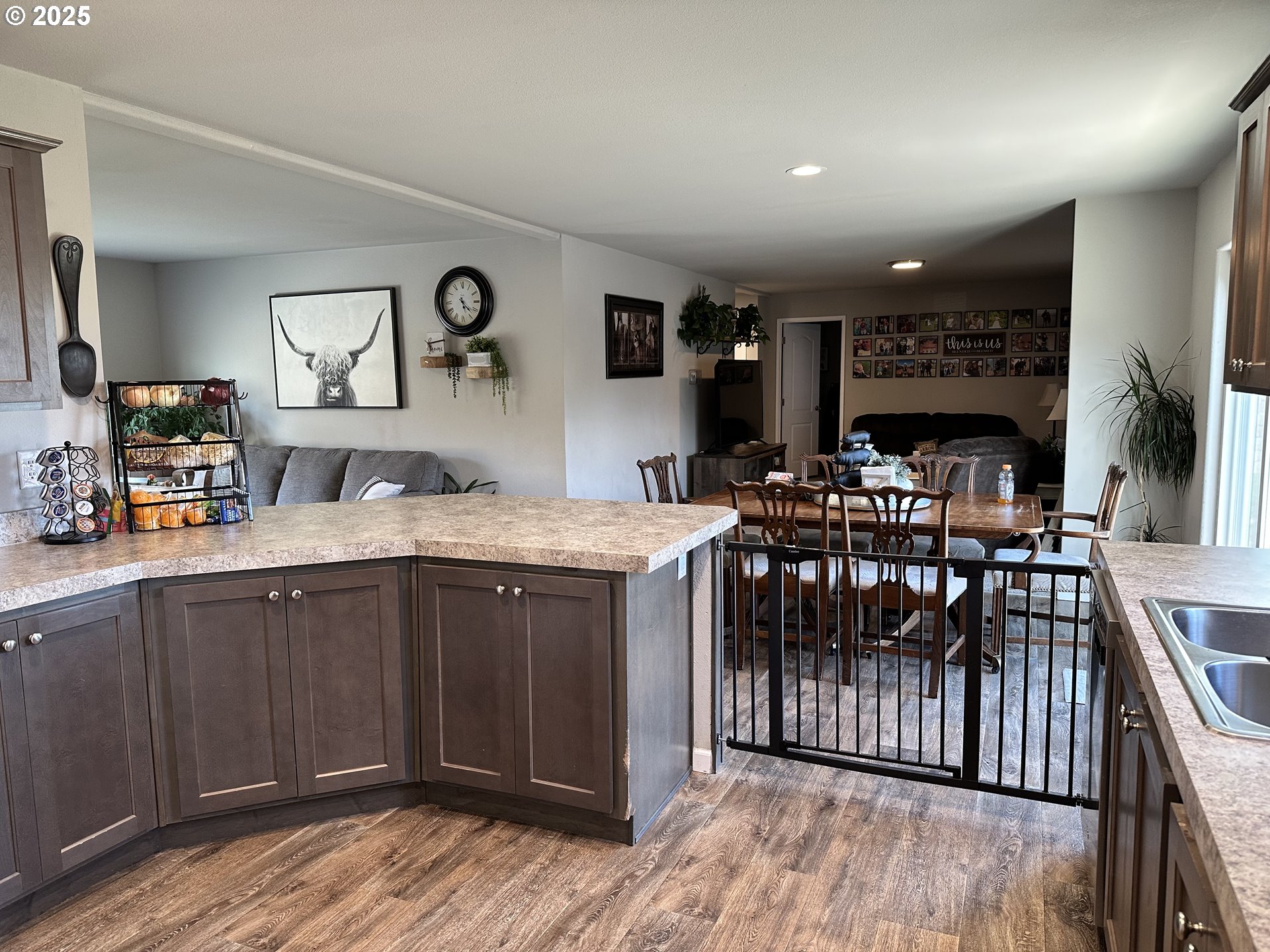 3520 Northeast King Place Pendleton, OR 97801 - Photo 11 of 36 Kitchen