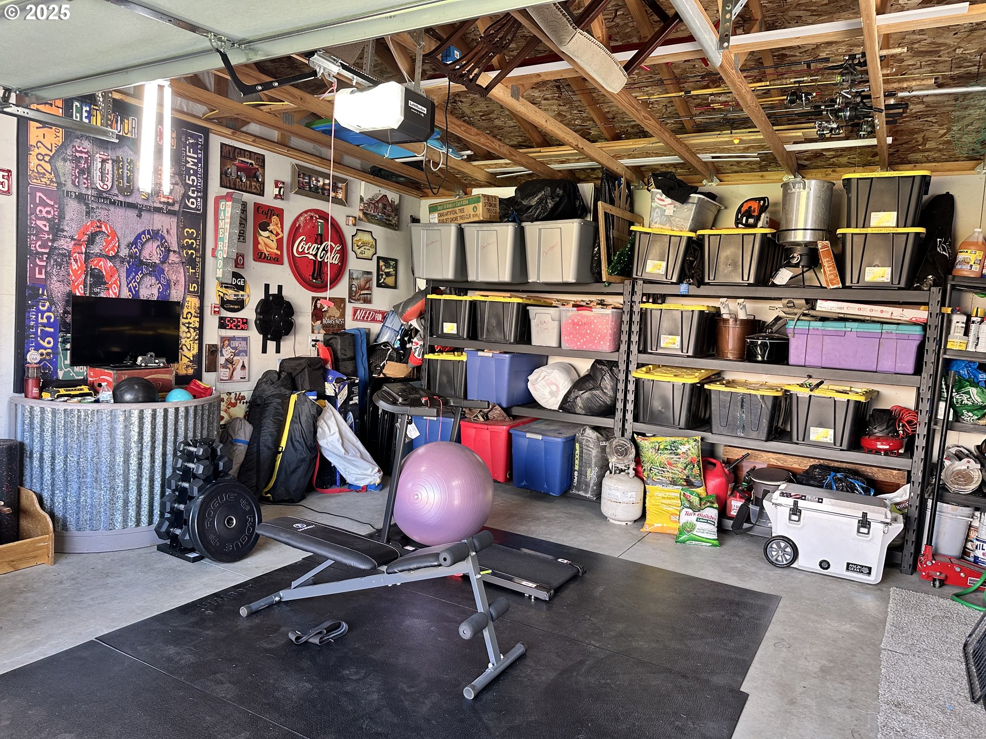 3520 Northeast King Place Pendleton, OR 97801 - Photo 33 of 36 Garage