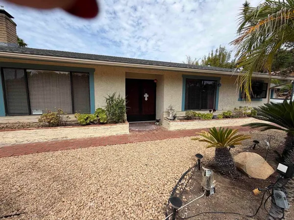 $975,000 | 1154 Monte Vista Drive, Vista, CA 92084