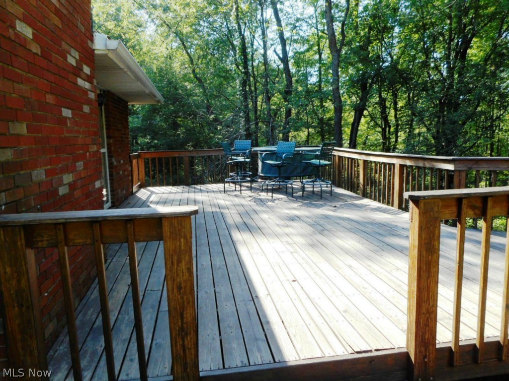 151 Brent Heights Road Chester, WV 26034 - Photo 2 of 21 Gallery Image 2