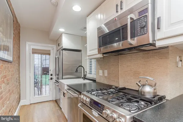 $3,750 | 2321 17th Street Northwest, Washington, DC 20009