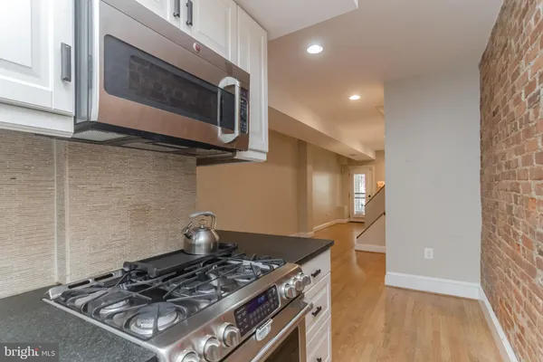 $3,750 | 2321 17th Street Northwest, Washington, DC 20009