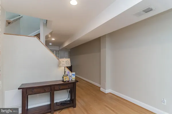 $3,750 | 2321 17th Street Northwest, Washington, DC 20009