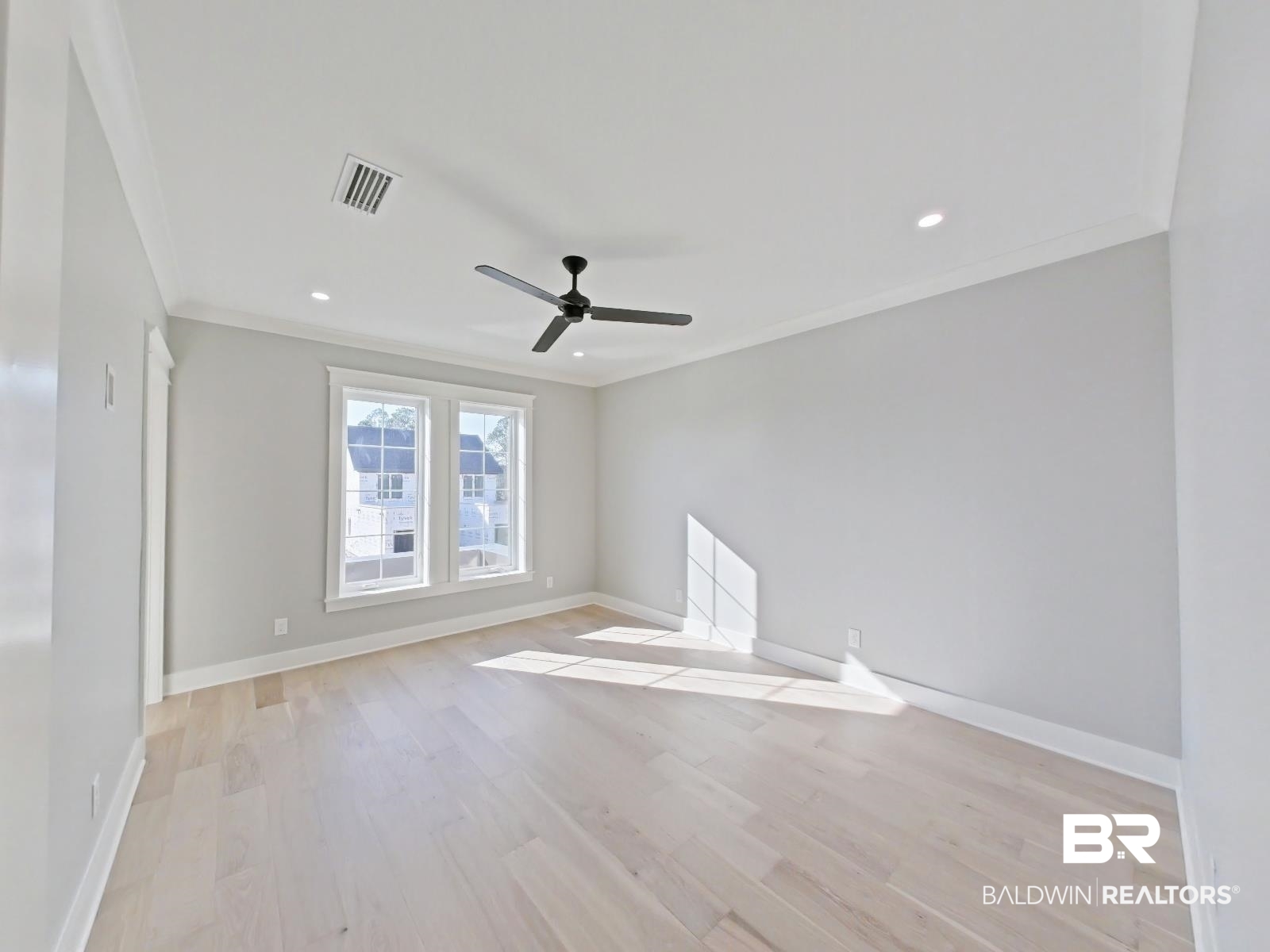 832 Inlet Circle Gulf Shores, AL 36542 - Photo 27 of 36 Guest Bed 2
