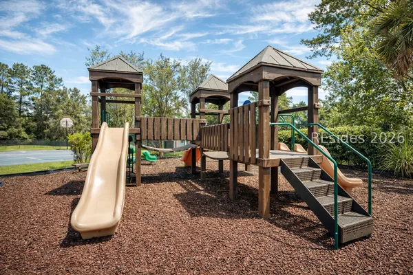$580,000 | 5 Glenwood Springs Court, Bluffton, SC 29910