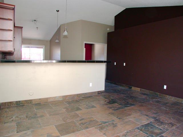 1833 East Grandview Road Phoenix, AZ 85022 - Photo 2 of 10 FR
