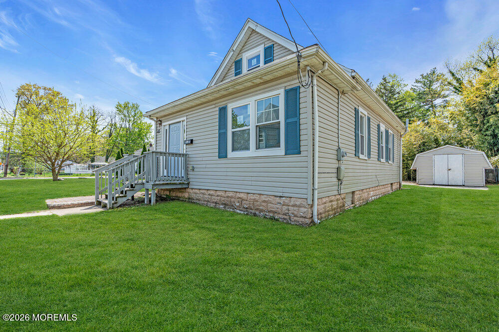 41 Harding Avenue Keansburg, NJ 07734 - Photo 5 of 30 005_dsc08433-1_804
