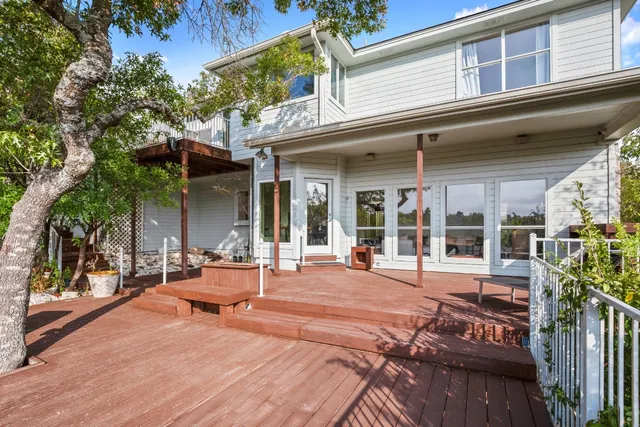 a view of a building with sitting area