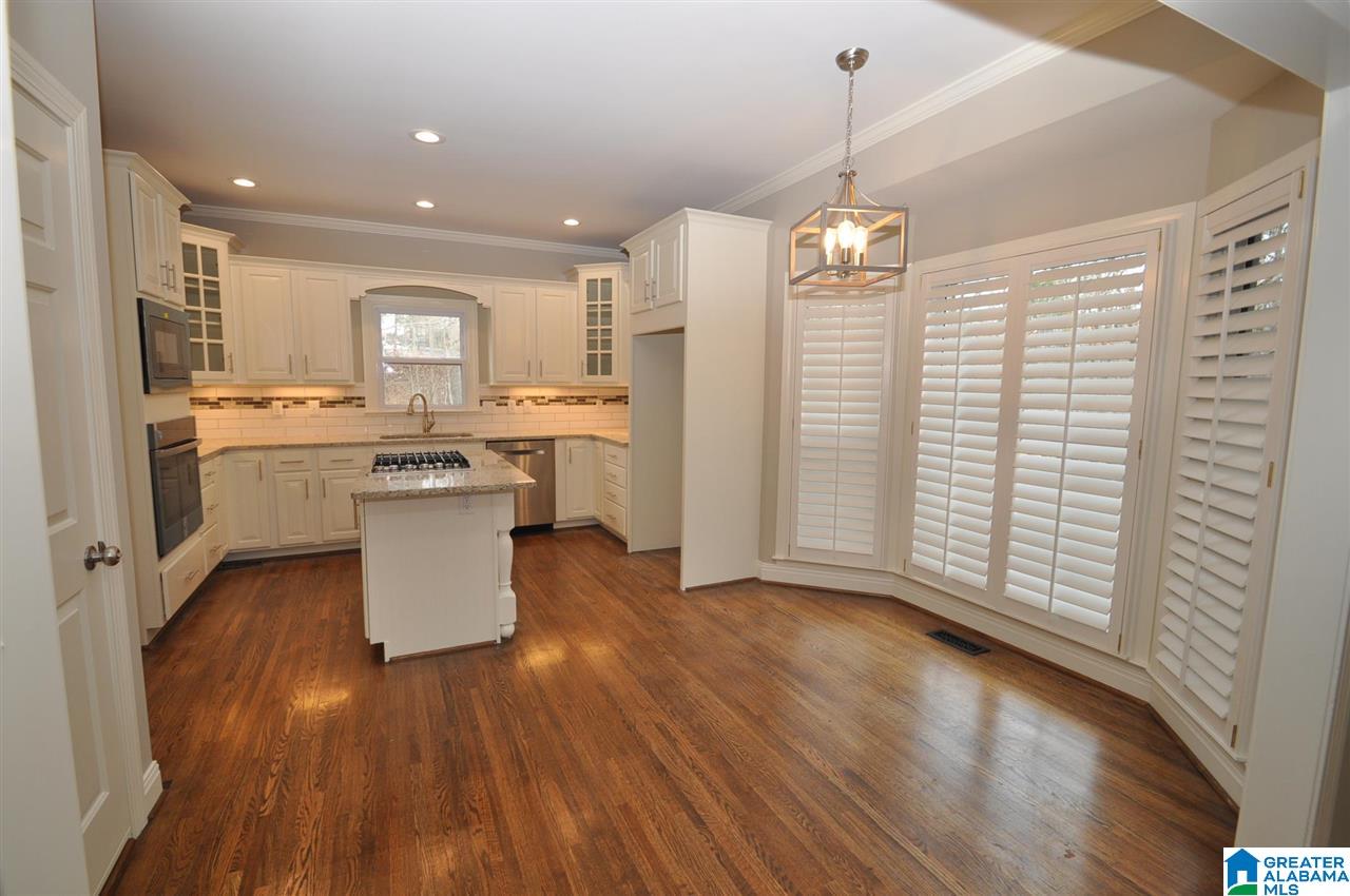 227 Weatherly Club Drive Alabaster, AL 35007 - Photo 11 of 33