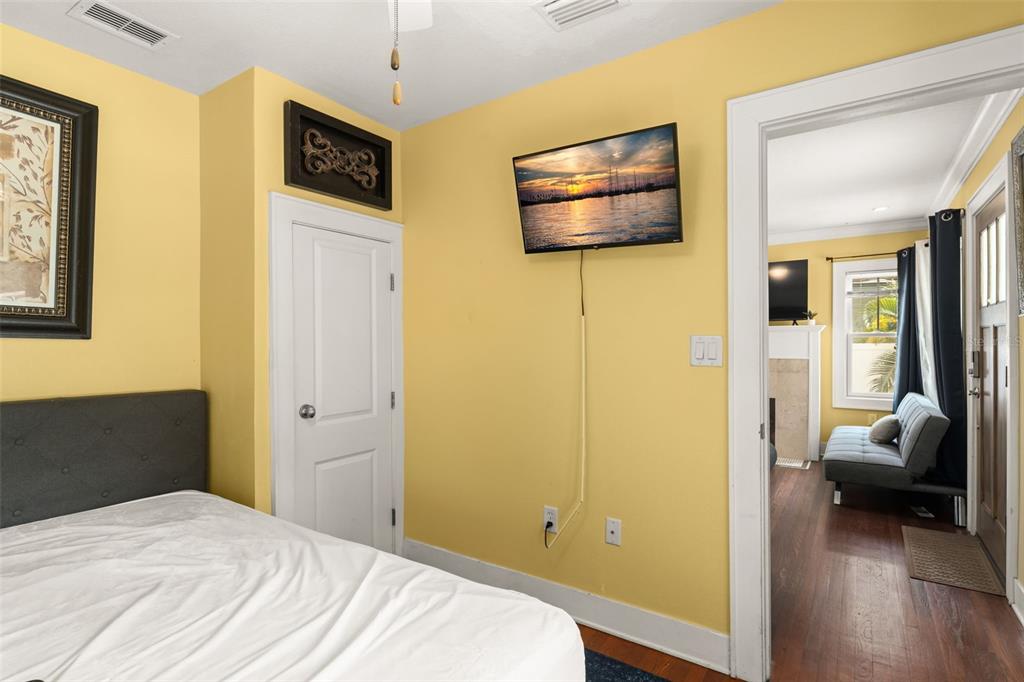 2223 Amherst Avenue Orlando, FL 32804 - Photo 37 of 64