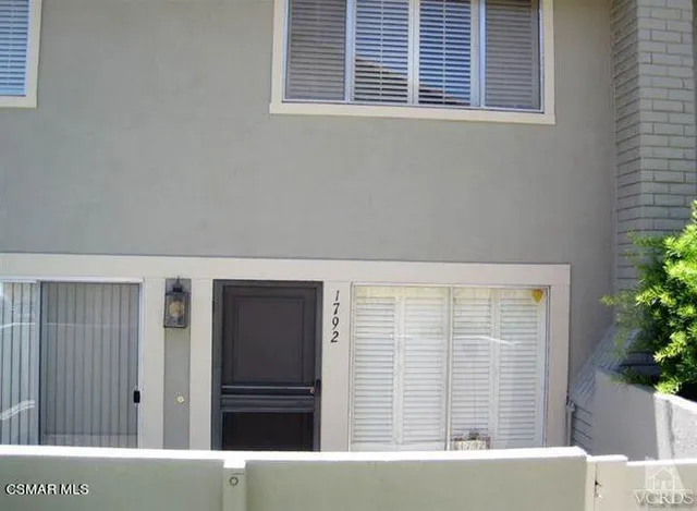 $3,300 | 1792 East Avenida De Las Flores, Thousand Oaks, CA 91362