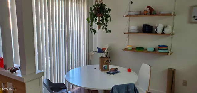 $3,300 | 1792 East Avenida De Las Flores, Thousand Oaks, CA 91362