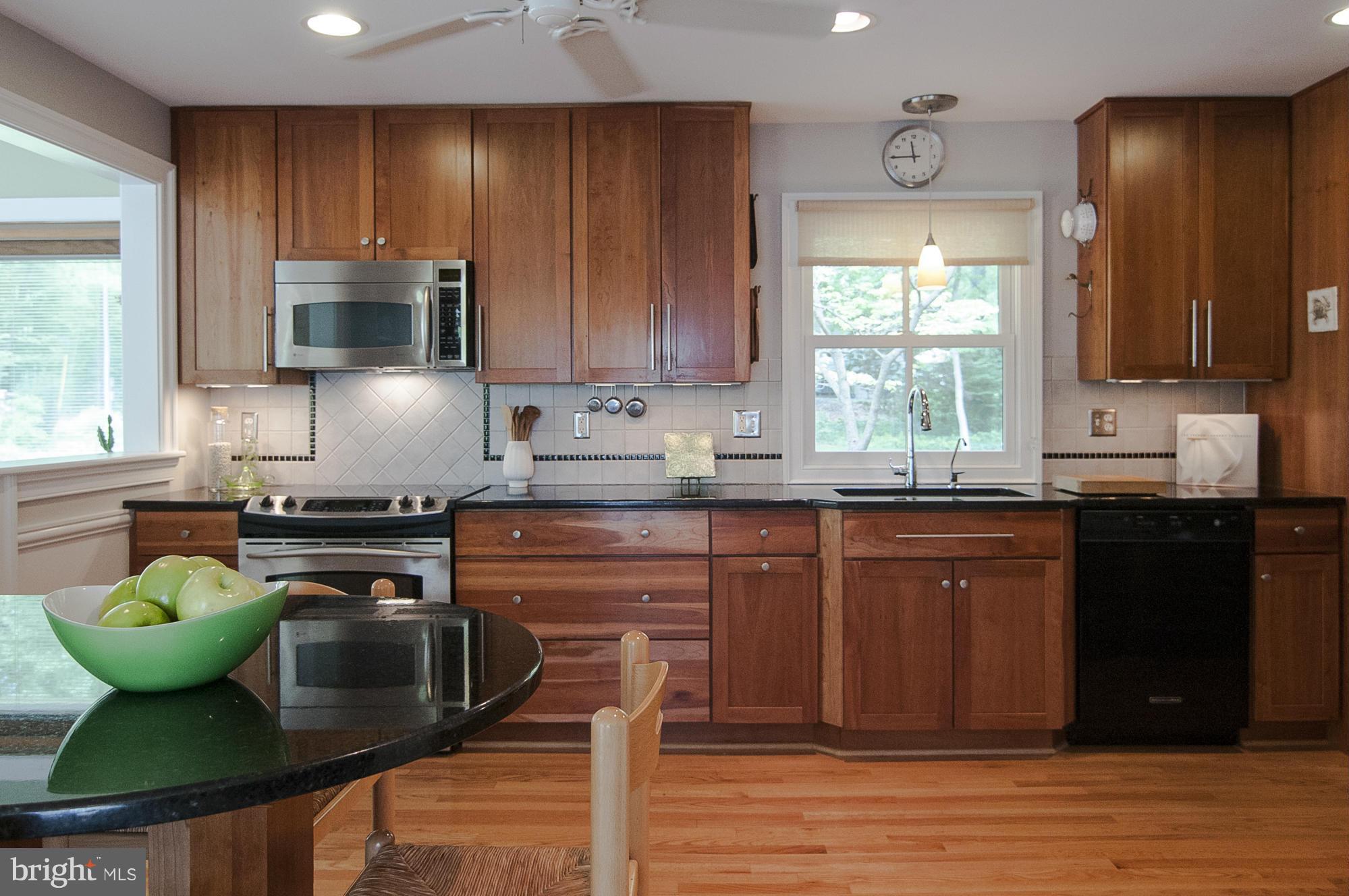 3067 Aberdeen Road Annapolis, MD 21403 - Photo 9 of 30 Kitchen