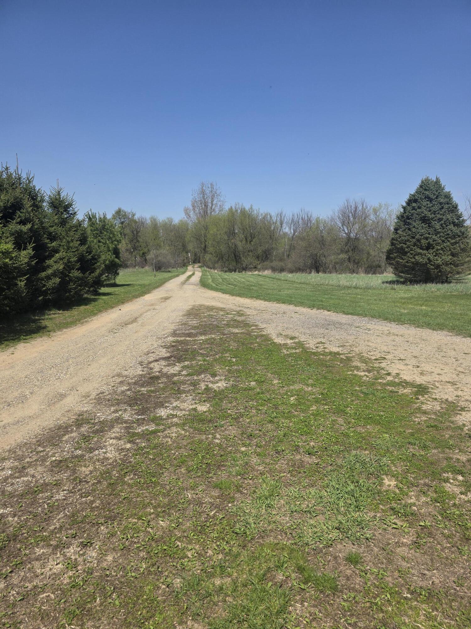 1627 West Barnes Road Leslie, MI 49251 - Photo 33 of 56 20260422_133951