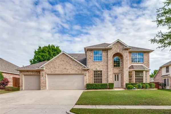 $475,000 | 908 Sequoia Way, Saginaw, TX 76131