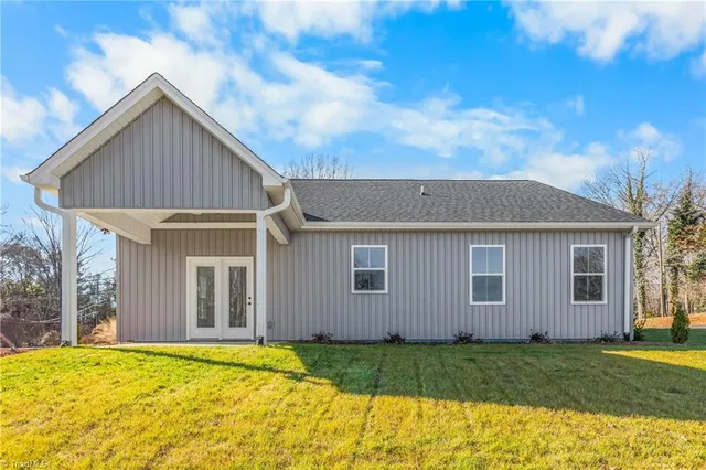 $425,900 | 4608 Cedar Farm Lane, Pfafftown, NC 27040